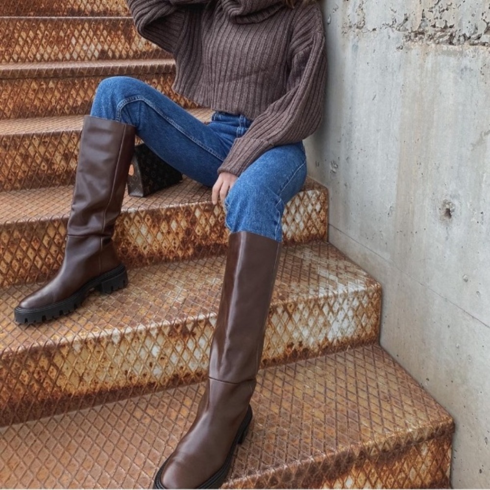 Zara Brown Knee-High Chunky Sole Leather Boots - Picture 15 of 17